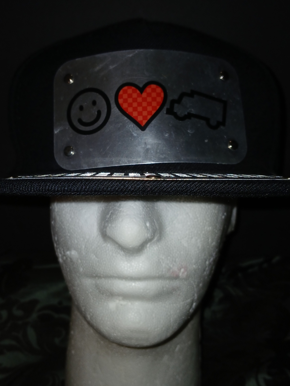 Pre-loved Men's Trukfit Black Snapback with Iridescent Logo Plate.